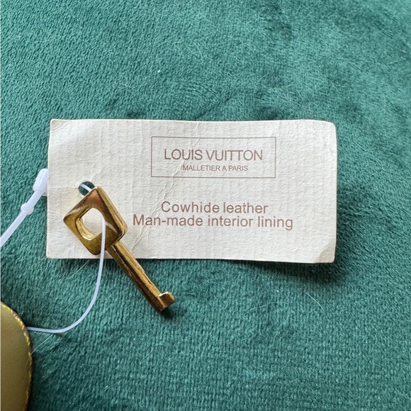 White Mulitcolored LV Handbag - Picture 5 of 8